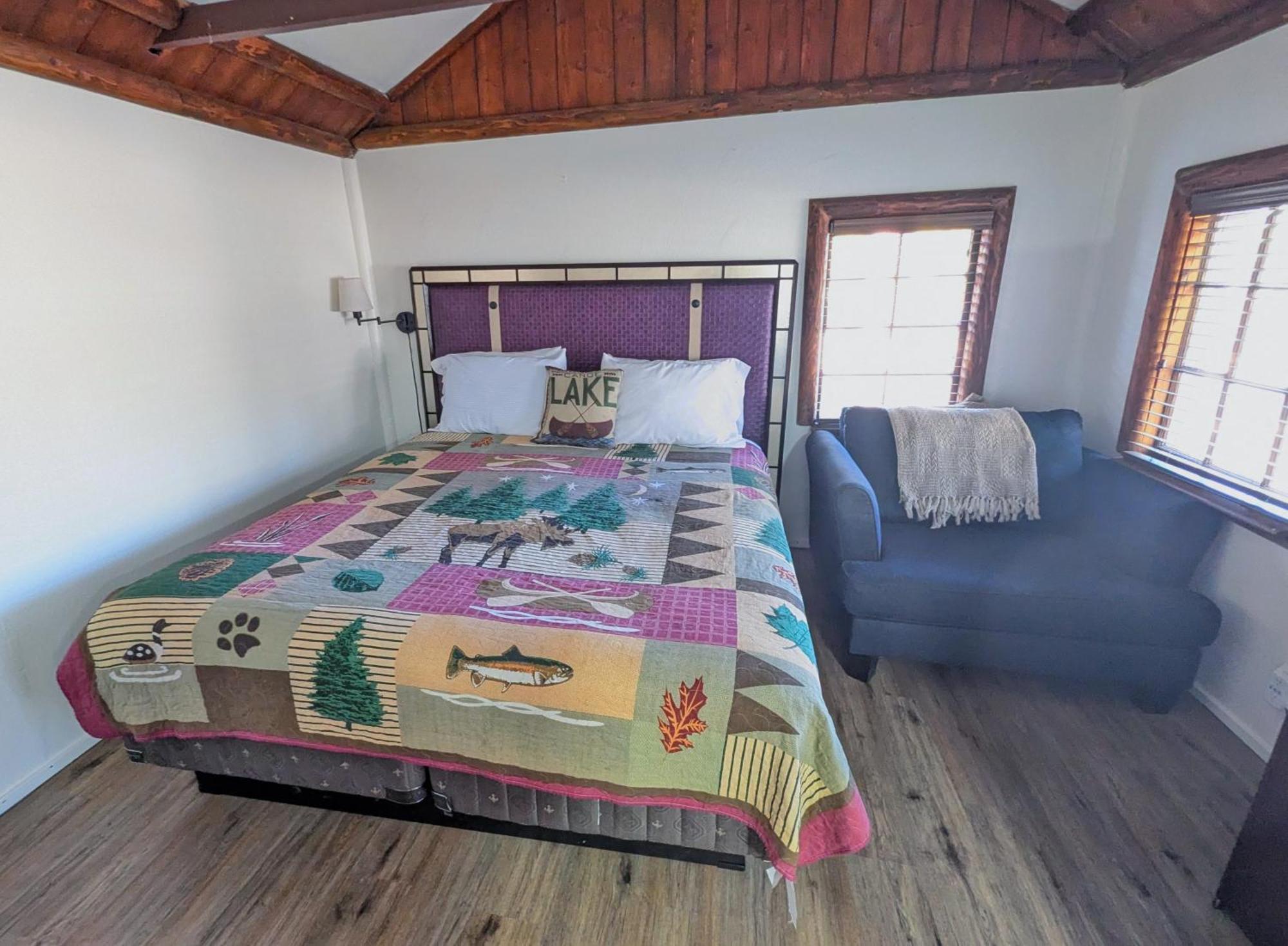 Fox N Bear Big Bear Motel